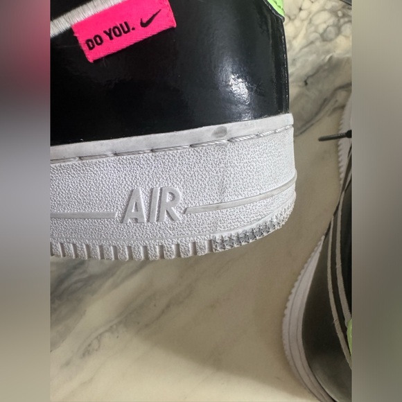 Nike Air Force 1 Low (size men 10.5) - Picture 12 of 15